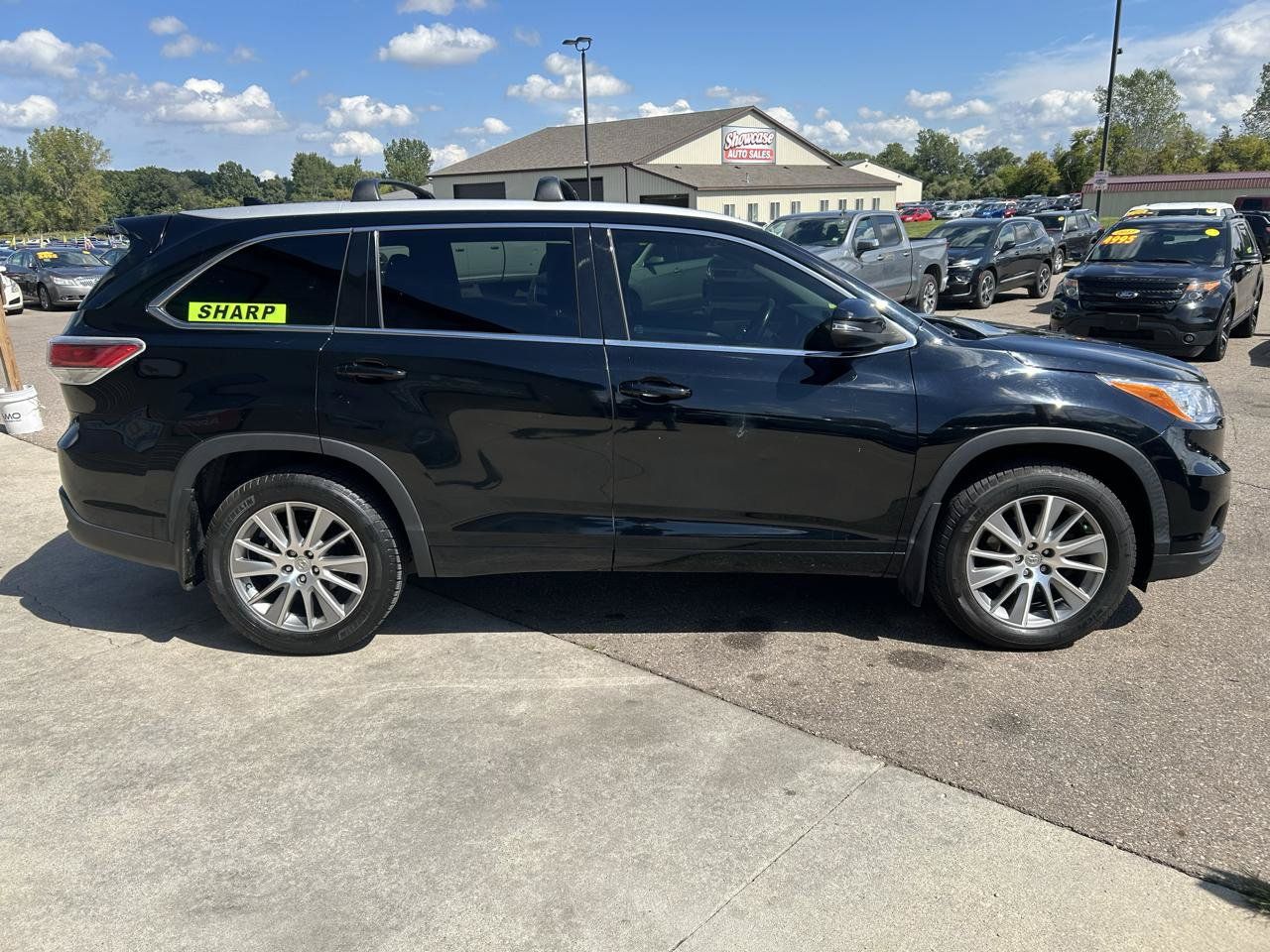 Used 2015 Toyota Highlander XLE AWD/4WD image 4