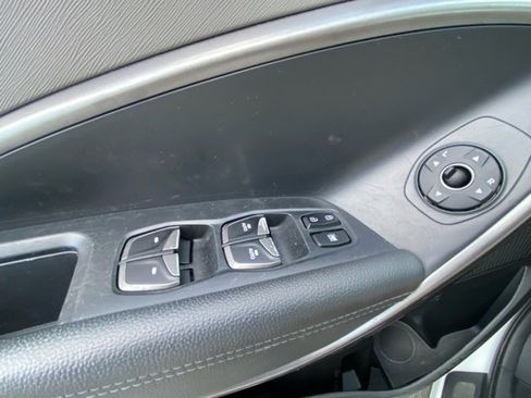 Used 2018 Hyundai Santa Fe Sport image 18