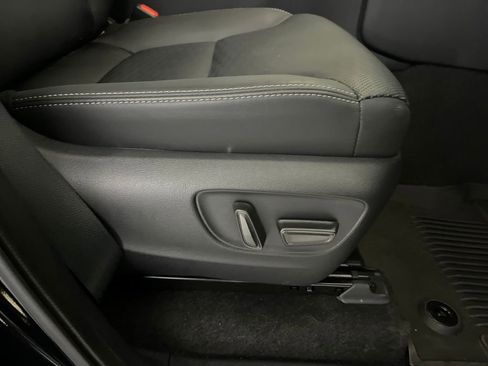 Used 2024 Toyota Land Cruiser image 59