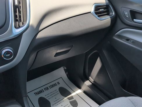 Used 2022 Chevrolet Equinox LS w/ Driver Confidence II Package FWD image 21