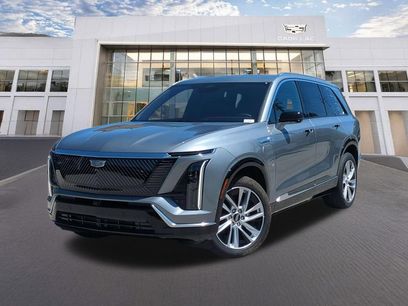 New 2026 Cadillac Vistiq Luxury w/ LPO, Floor Liner Package