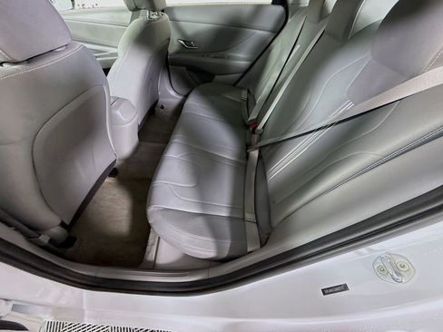 Certified 2021 Hyundai Elantra SEL image 26