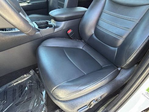 Certified 2021 Toyota RAV4 XLE Premium image 19