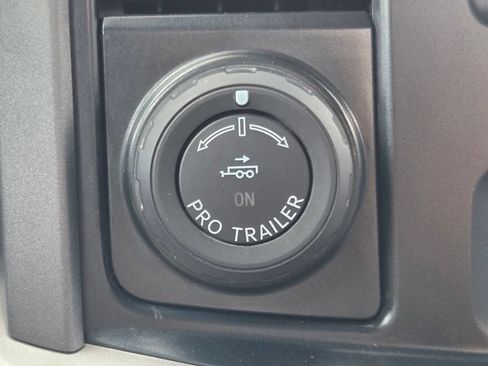 Used 2022 Ford F150 XLT w/ Trailer Tow Package AWD/4WD image 24