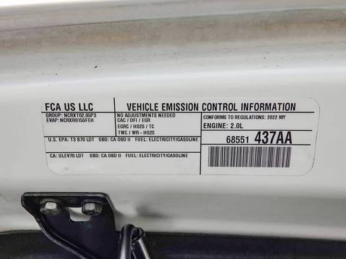 Used 2022 Jeep Wrangler Unlimited Sahara AWD/4WD image 28