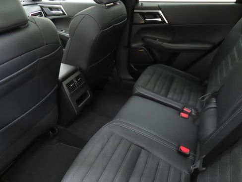 New 2026 Mitsubishi Outlander SE FWD image 22