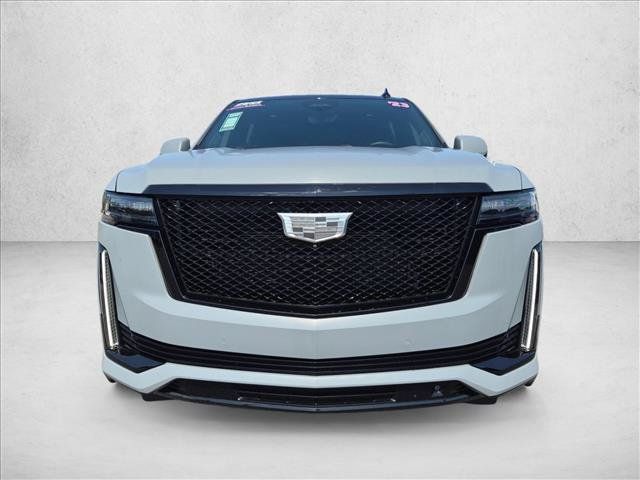 Used 2023 Cadillac Escalade ESV Sport Platinum AWD/4WD image 2