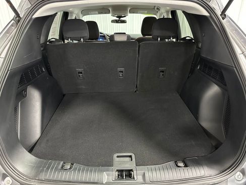 Used 2022 Ford Escape SE image 12