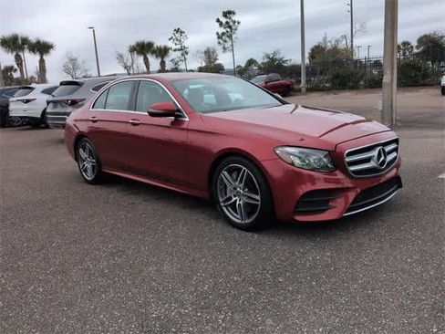 Used 2019 Mercedes-Benz E 300 image 2