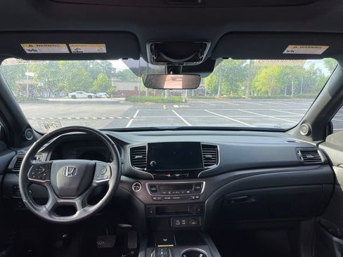 Used 2024 Honda Passport TrailSport image 5