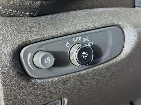 Used 2021 Chevrolet Blazer LT image 11