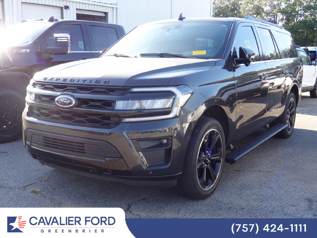Used 2023 Ford Expedition Max Limited AWD/4WD image 3