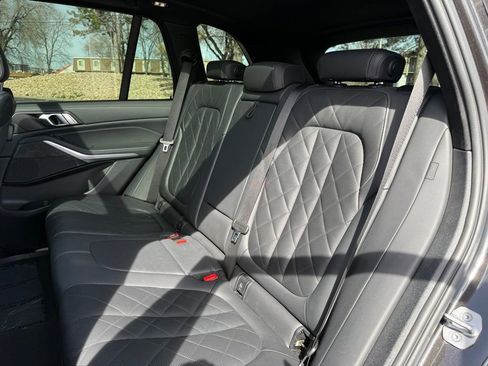 Used 2023 BMW X5 xDrive40i w/ Premium Package image 17