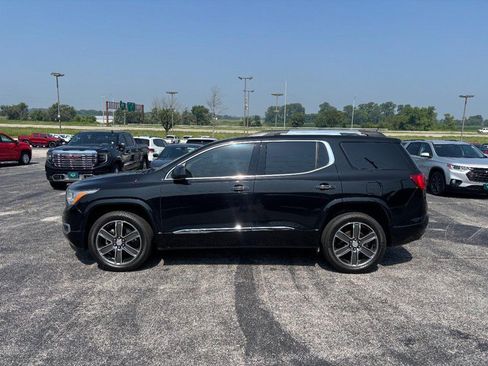 Used 2019 GMC Acadia Denali w/ Technology Package AWD/4WD image 2