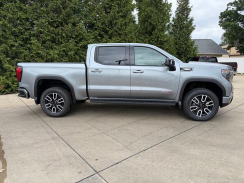 New 2026 GMC Sierra 1500 AT4 w/ AT4 Premium Package AWD/4WD image 32