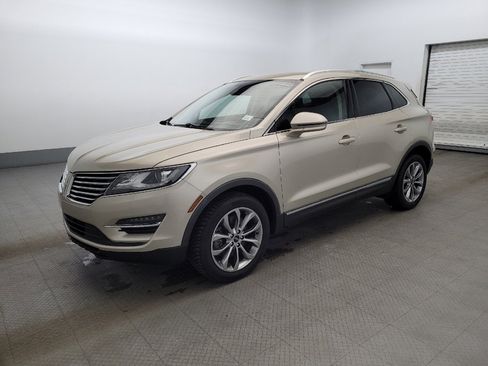 Used 2017 Lincoln MKC Select w/ Select Plus Package image 2