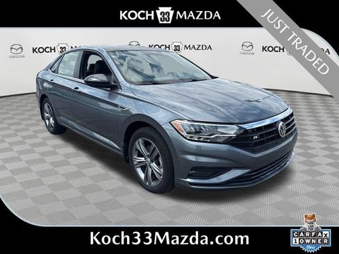 Used 2019 Volkswagen Jetta R-Line w/ R-Line Cold Weather Package FWD image 1