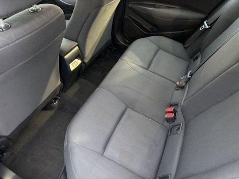 Used 2023 Toyota Corolla LE image 28