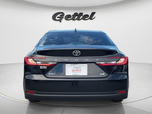 Used 2025 Toyota Camry LE FWD image 6