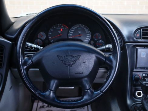Used 2000 Chevrolet Corvette Coupe w/ Memory Pkg RWD image 30
