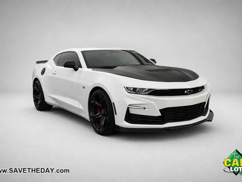 Used 2022 Chevrolet Camaro SS RWD image 10