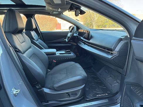 Certified 2024 Nissan Ariya AWD image 24