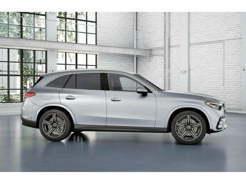 New 2025 Mercedes-Benz GLC 350e 4MATIC image 16
