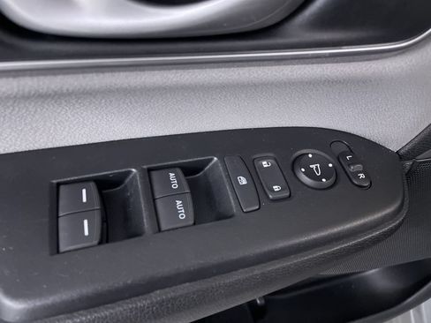 Used 2021 Honda CR-V EX image 11