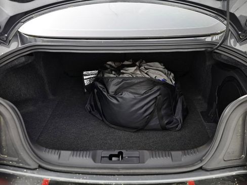 Used 2021 Ford Mustang Shelby GT500 w/ Technology Package image 26