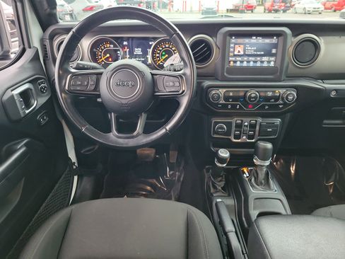 Used 2020 Jeep Wrangler Unlimited Sport AWD/4WD image 10