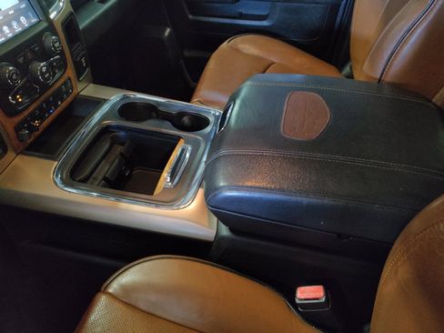 Used 2016 RAM 1500 Laramie Longhorn w/ Convenience Group AWD/4WD image 26