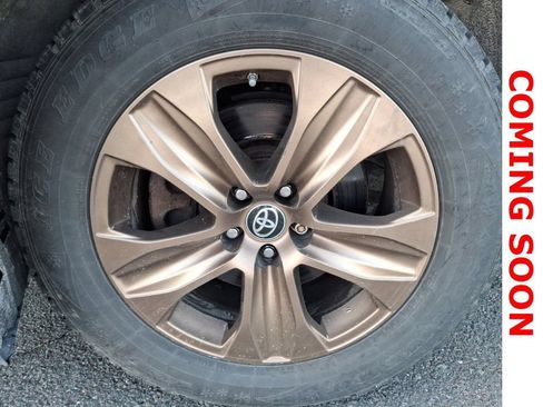 Used 2023 Toyota Highlander Bronze Edition AWD/4WD image 10