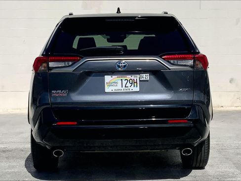 Used 2022 Toyota RAV4 XSE AWD/4WD image 5