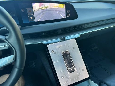 Used 2023 Lucid Air Touring AWD/4WD image 33