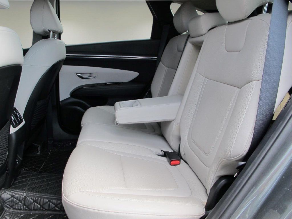 Used 2022 Hyundai Tucson SEL w/ Convenience + Premium Package FWD image 22