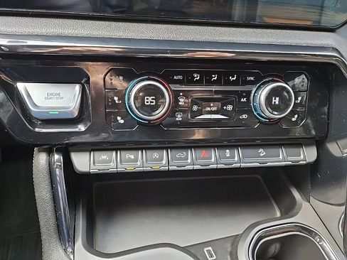 Used 2023 GMC Sierra 1500 AT4 w/ AT4 Preferred Package image 26