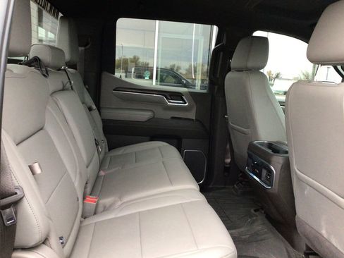 Used 2022 GMC Sierra 1500 SLT image 7