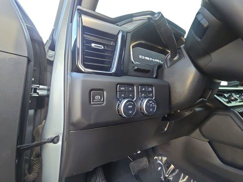 Used 2024 GMC Sierra 2500 Denali w/ Denali Reserve Package image 24