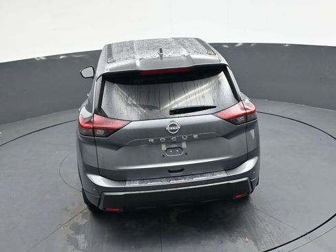 Certified 2026 Nissan Rogue SV w/ Cold Weather Package FWD image 32