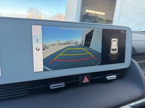 Used 2024 Hyundai Ioniq 5 SEL image 16