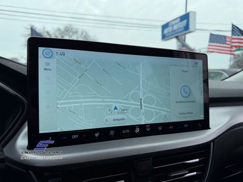 Used 2025 Ford Escape Platinum image 36