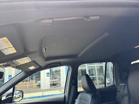 Certified 2025 Honda Ridgeline Black Edition image 21