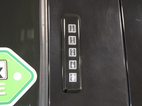 Used 2022 Ford F250 Lariat w/ Lariat Ultimate Package image 22