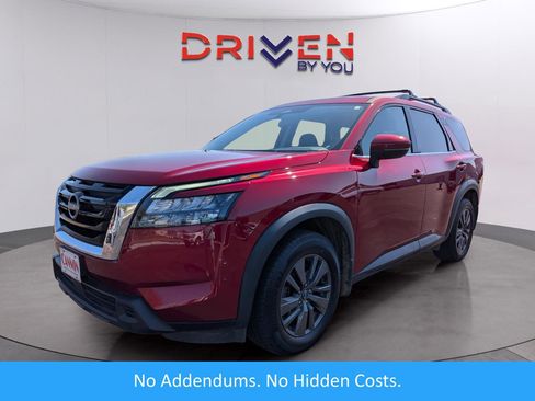 Used 2023 Nissan Pathfinder SV w/ SV Premium Package image 1