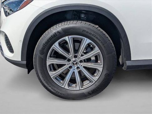 Used 2025 Mercedes-Benz GLC 300 image 19