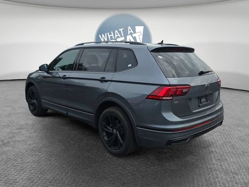 Used 2024 Volkswagen Tiguan SE R-Line AWD/4WD image 6