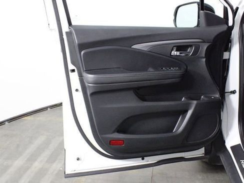 Used 2021 Honda Ridgeline Sport image 16