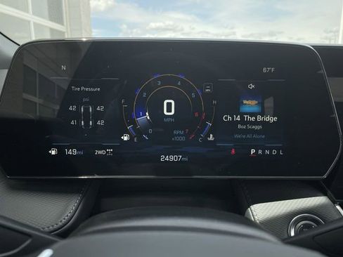 Used 2025 Chevrolet Equinox LT AWD/4WD image 15