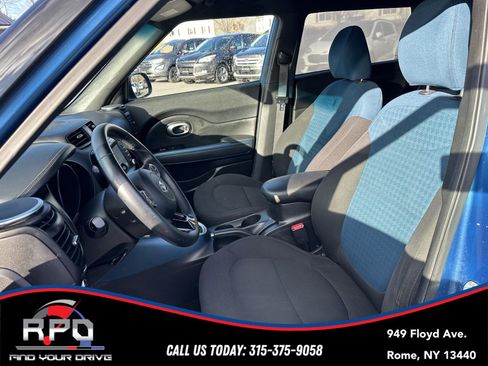 Used 2015 Kia Soul + w/ Audio Package image 14
