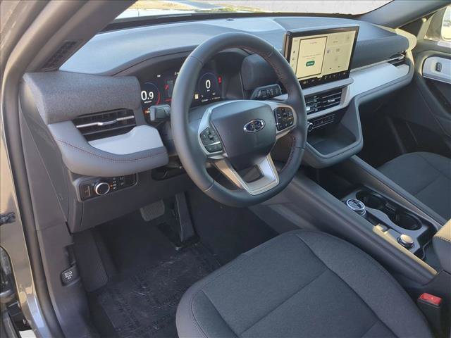 New 2027 Ford Explorer Active RWD image 3
